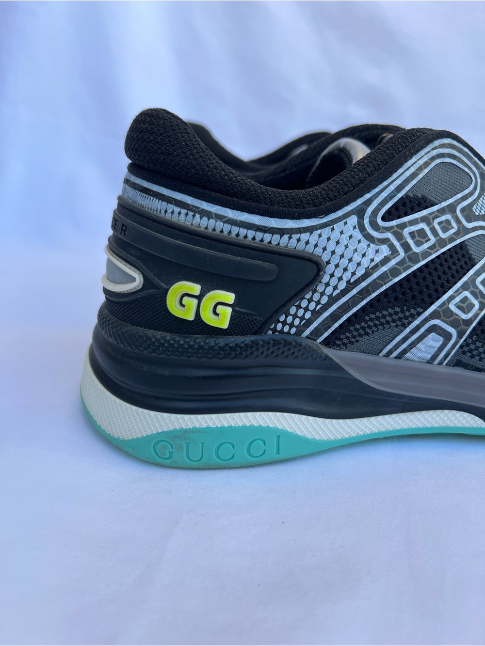 Gucci Women’s Ultra Pace R Sneakers Slip On Black Silver Blue Size 38 - Picture 14 of 15